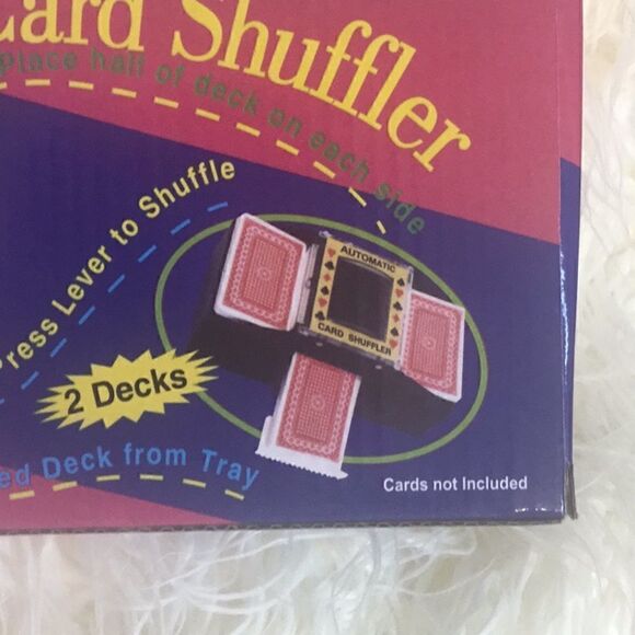 NEW STOCK 2 deck capacity card shuffler, battery operated - Picture 6 of 8